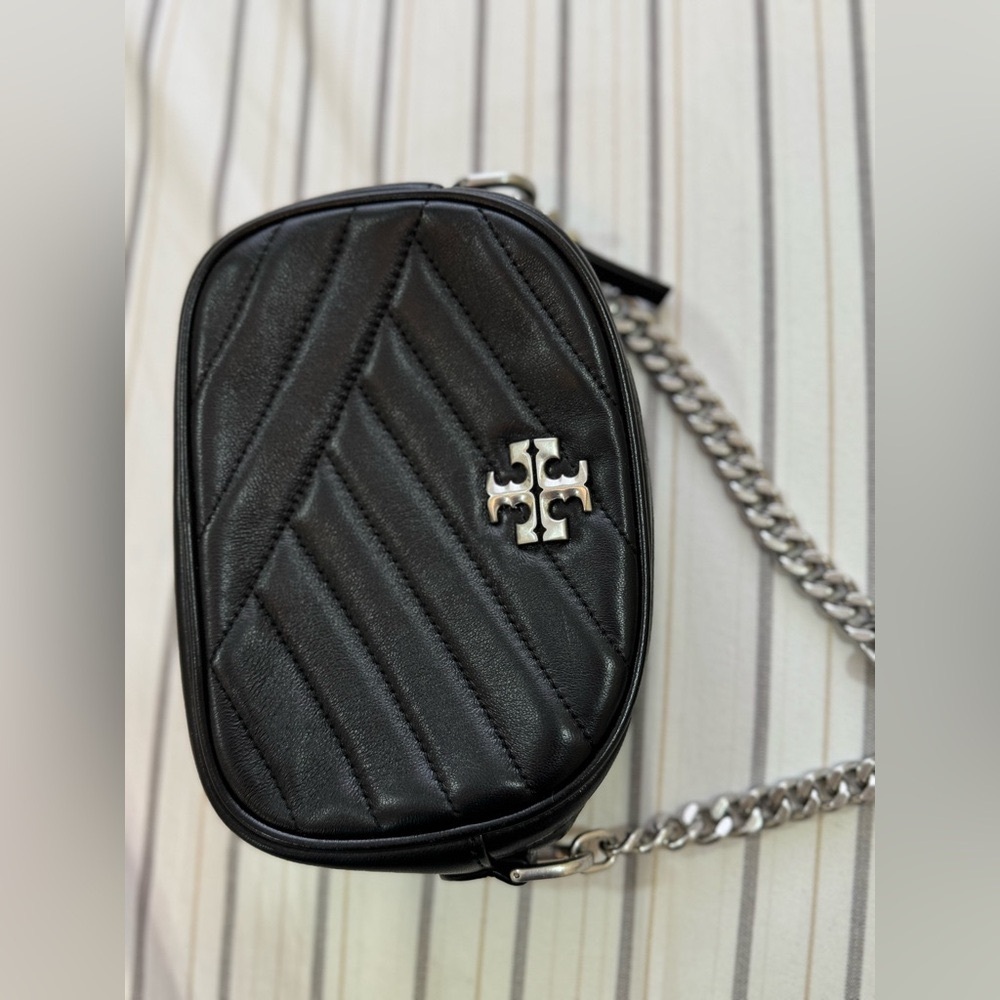 Black Quilted Leather Crossbody Bag - Picture 3 of 10